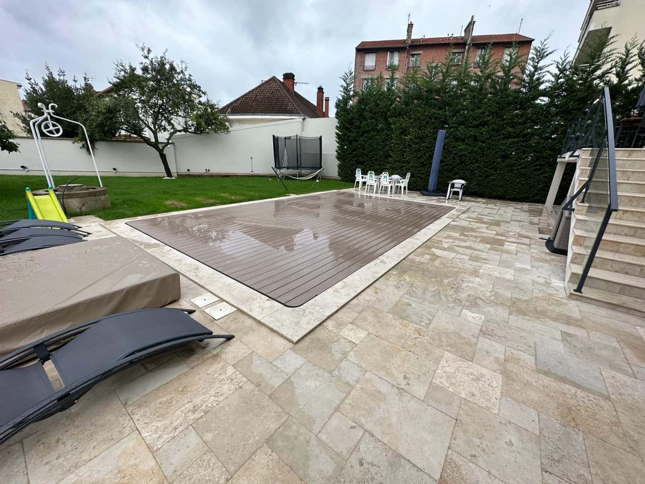 Quels sont les bons gestes pour entretenir votre piscine en béton armé Unibéo en septembre ?